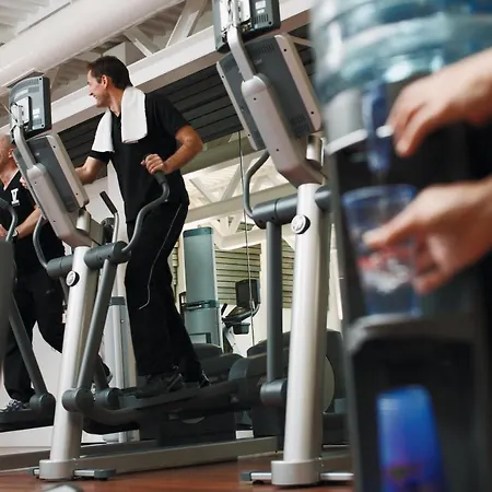 מלון Victoria Jungfrau Grand & אינטרלאקן