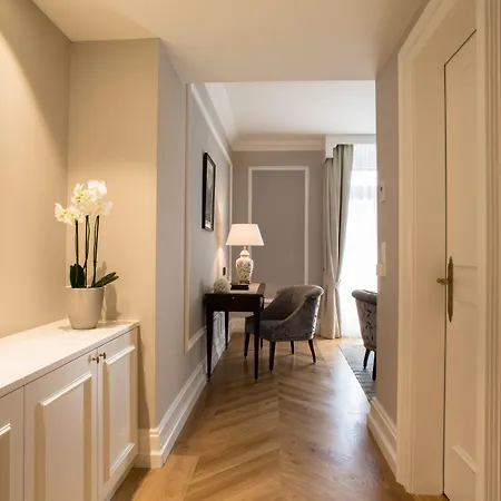 Victoria Jungfrau Grand & מלון