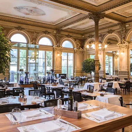 维多利亚少女峰温泉大酒店 酒店