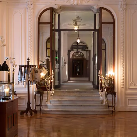 Victoria Jungfrau Grand &