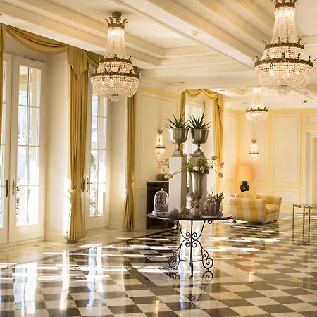 Szálloda Victoria Jungfrau Grand & 5*