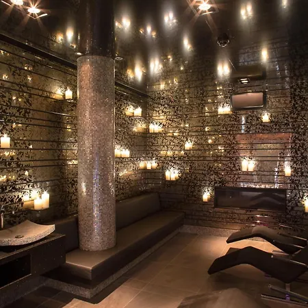 维多利亚少女峰温泉大酒店 5*