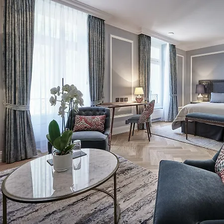 Victoria Jungfrau Grand & 5*