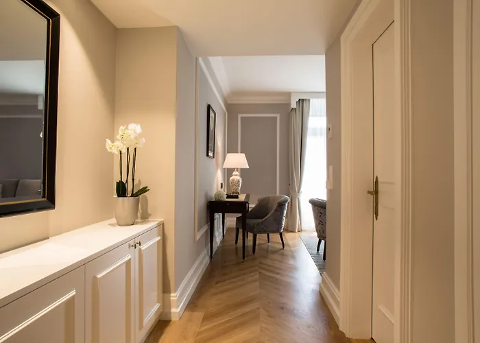 Victoria Jungfrau Grand & Отель