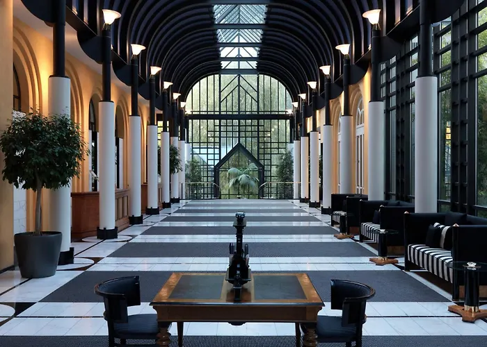 Victoria Jungfrau Grand & Интерлакен